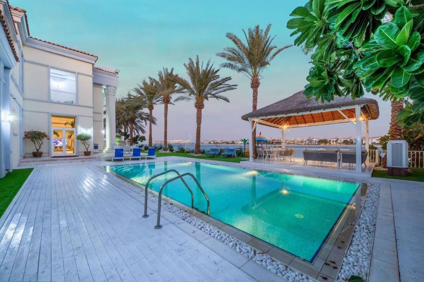 Pristine Paradise In Palm Jumeirah Dubai