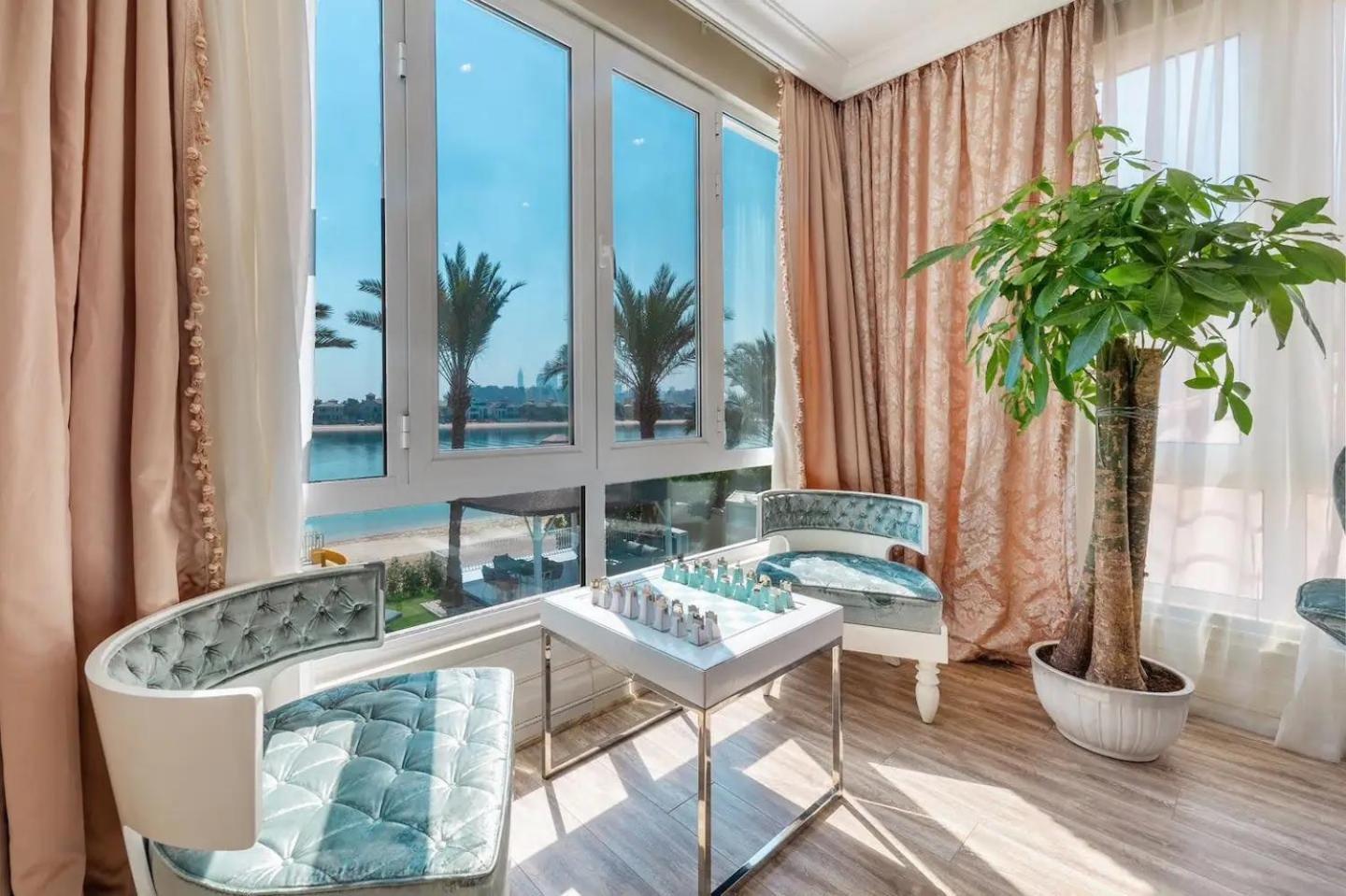 Pristine Paradise In Palm Jumeirah Villa Dubai