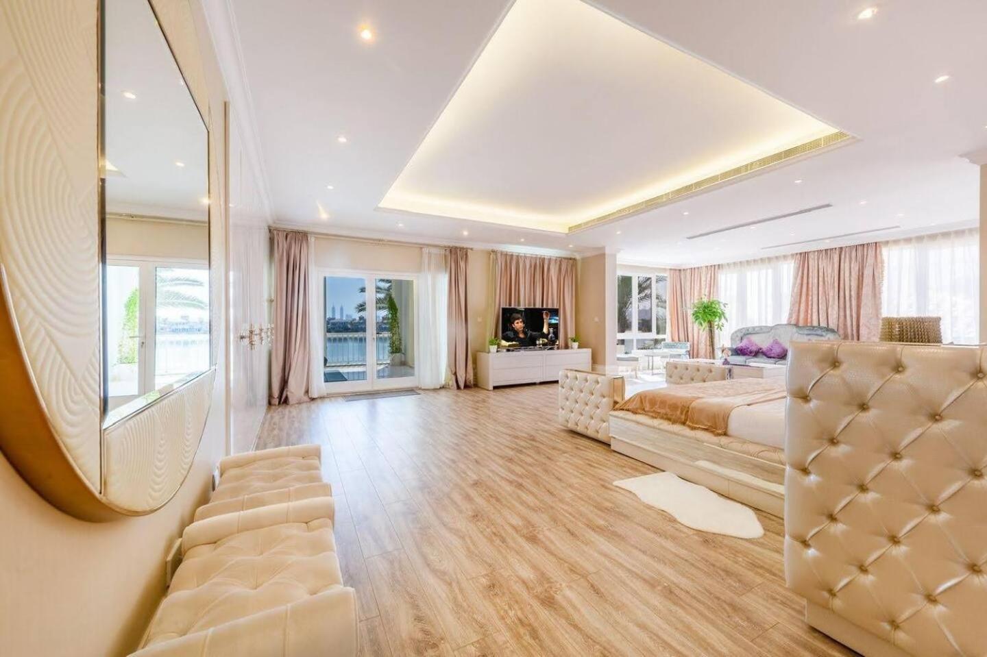 Pristine Paradise In Palm Jumeirah * Dubai