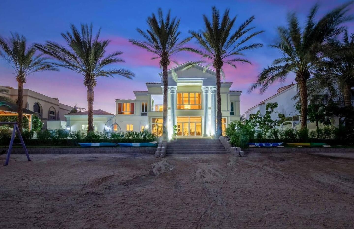 Villa Pristine Paradise In Palm Jumeirah