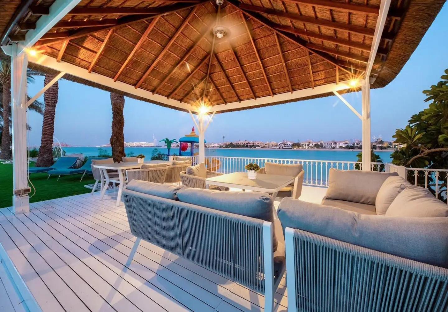 Villa Pristine Paradise In Palm Jumeirah *